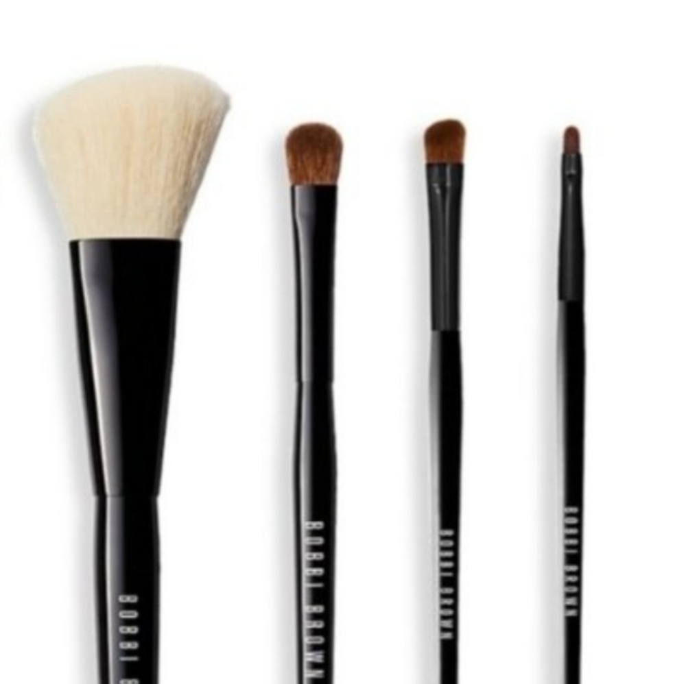 Bobby Brown Brush 4Pc Travel Set New Clearance Sale Price Firm! - Picture 2 of 7